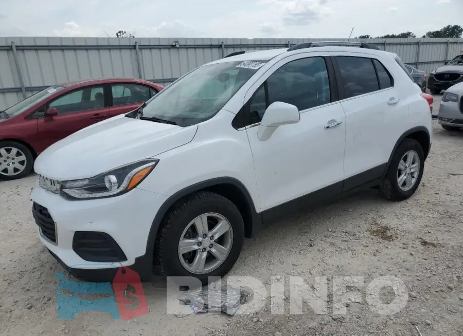 3GNCJLSB9HL258548 Photo# 1