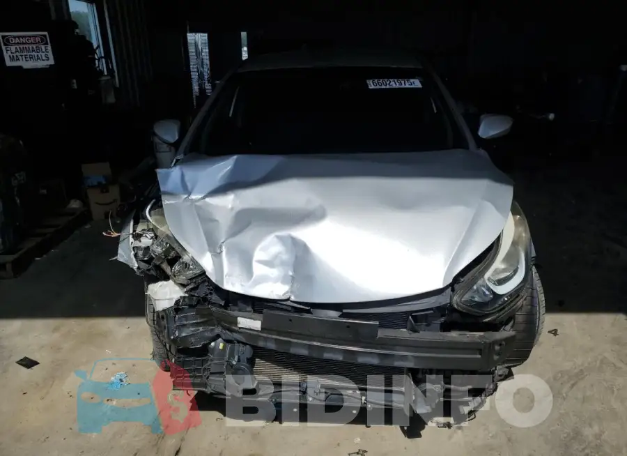 5NPDH4AE9GH731227 Photo# 5