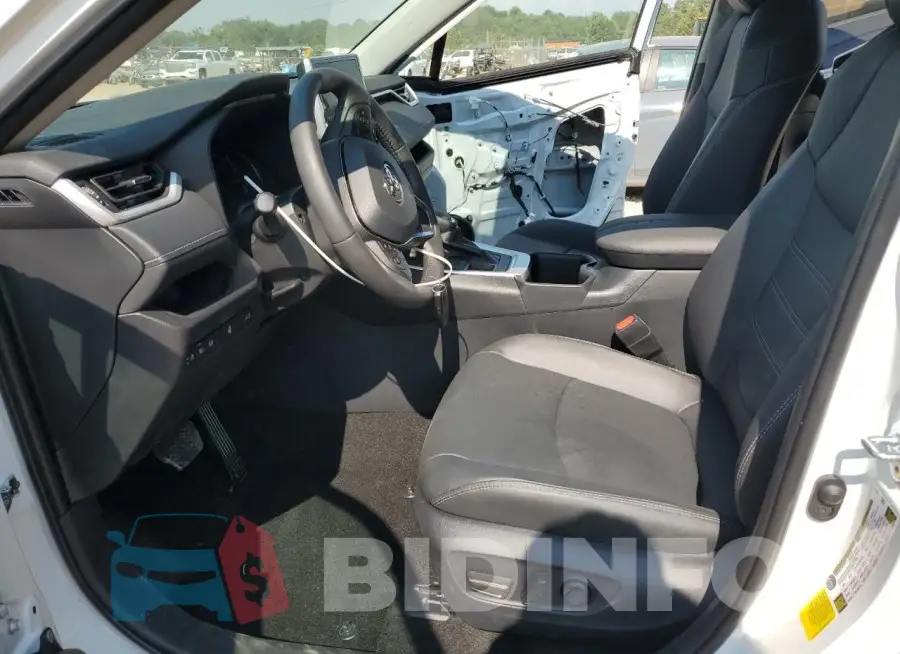 2T3A1RFV9SW509477 Photo# 7