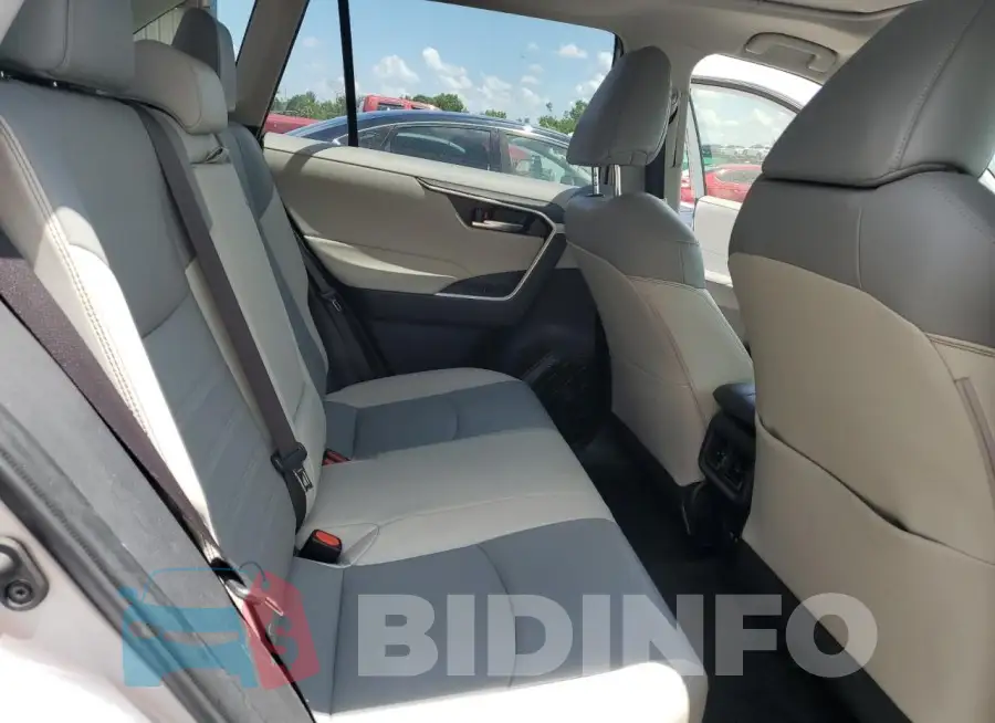 JTMC1RFV7KD504980 Photo# 11