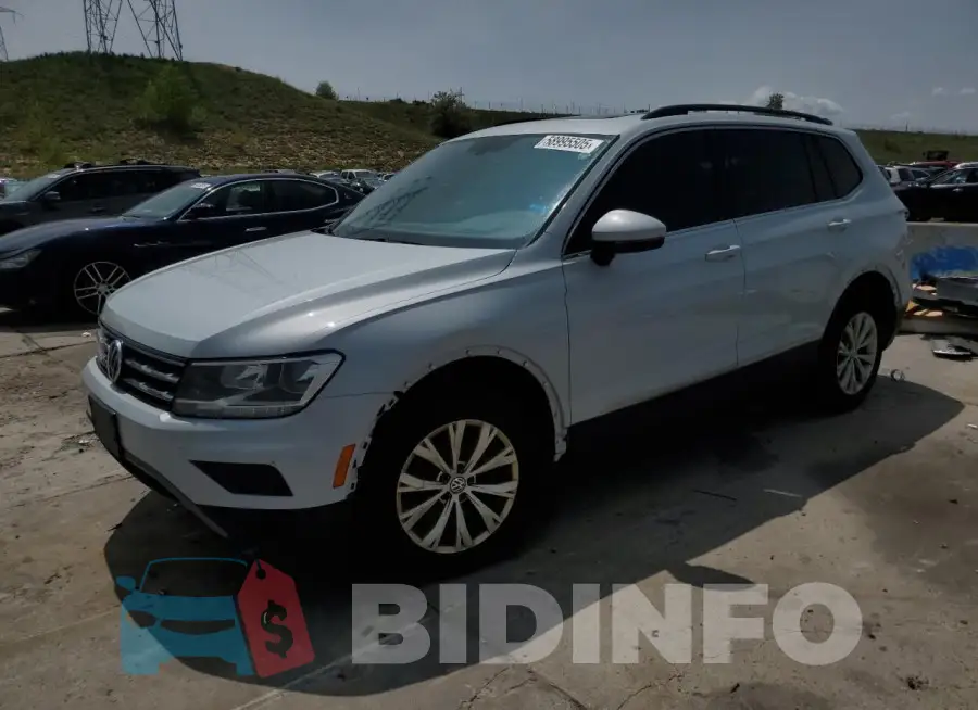 3VV2B7AX9JM073407 Photo# 1