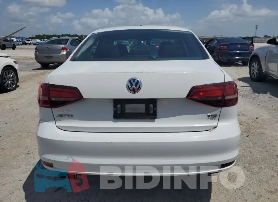3VW267AJ1GM310511 Photo# 6