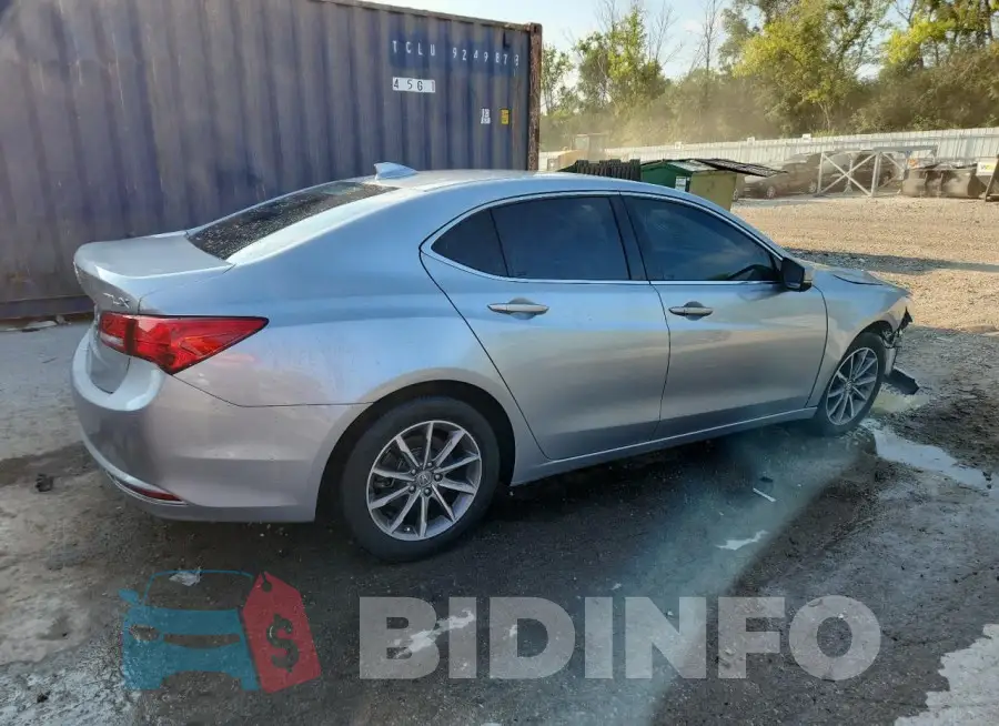 19UUB1F32LA017367 Photo# 3