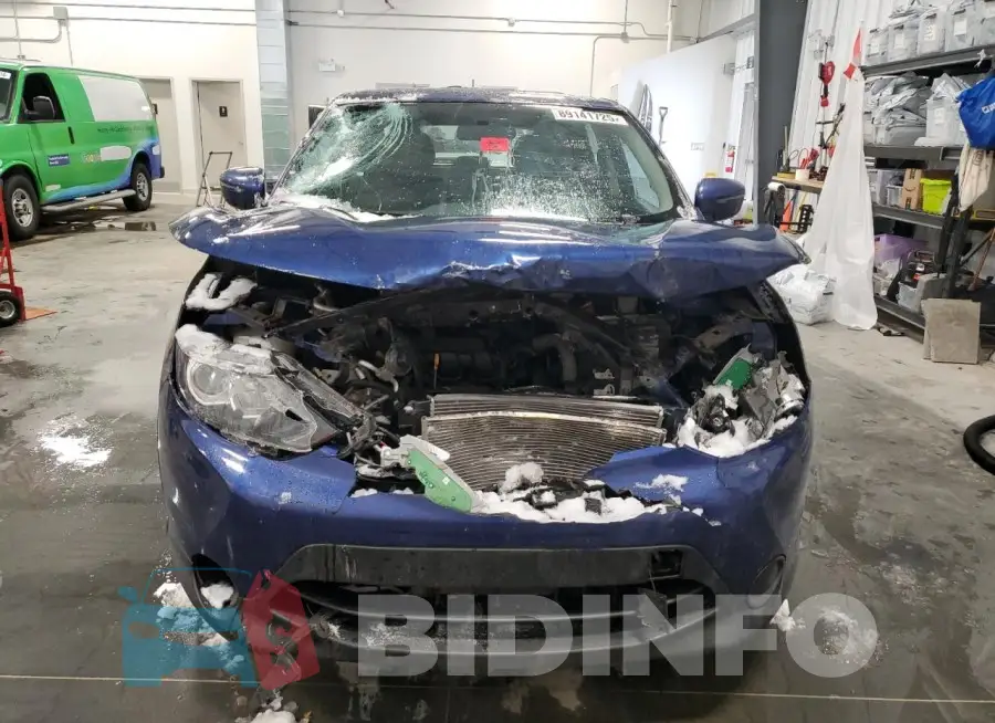 JN1BJ1CP7HW024277 Photo# 5