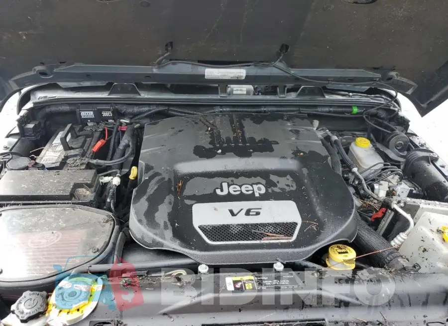 1C4BJWFG2JL886139 Photo# 12