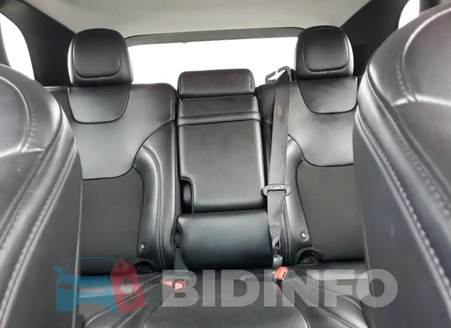1C4PJLLB6KD207028 Photo# 10