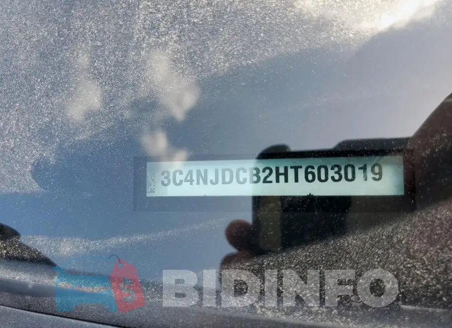 3C4NJDCB2HT603019 Photo# 12