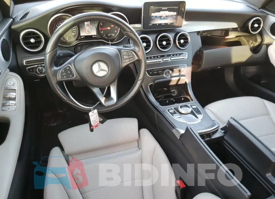 55SWF4JB7JU269517 Photo# 8