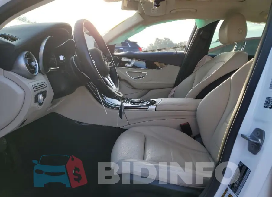 55SWF8DB8KU317367 Photo# 7