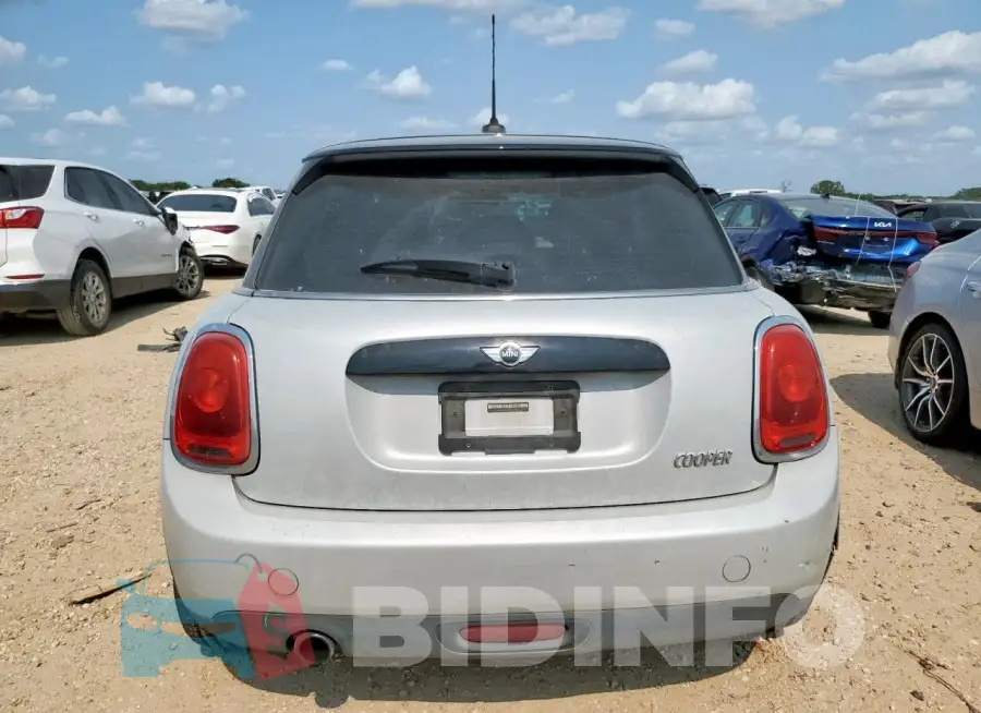 WMWXU1C52G2D12822 Photo# 6