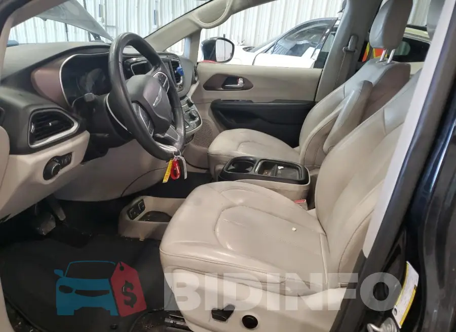 2C4RC1DG8MR541563 Photo# 7