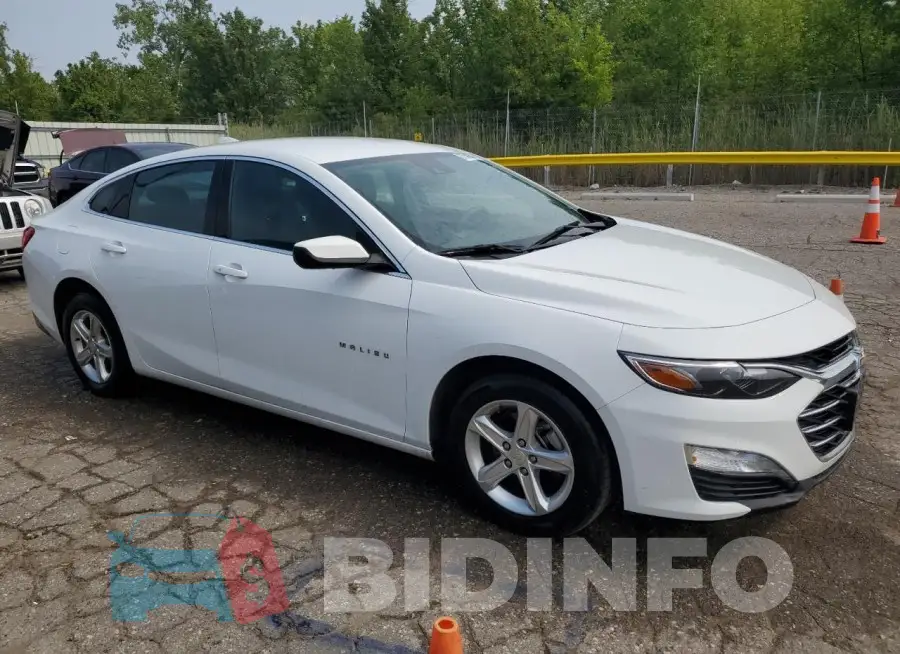 1G1ZD5ST1PF169475 Photo# 4
