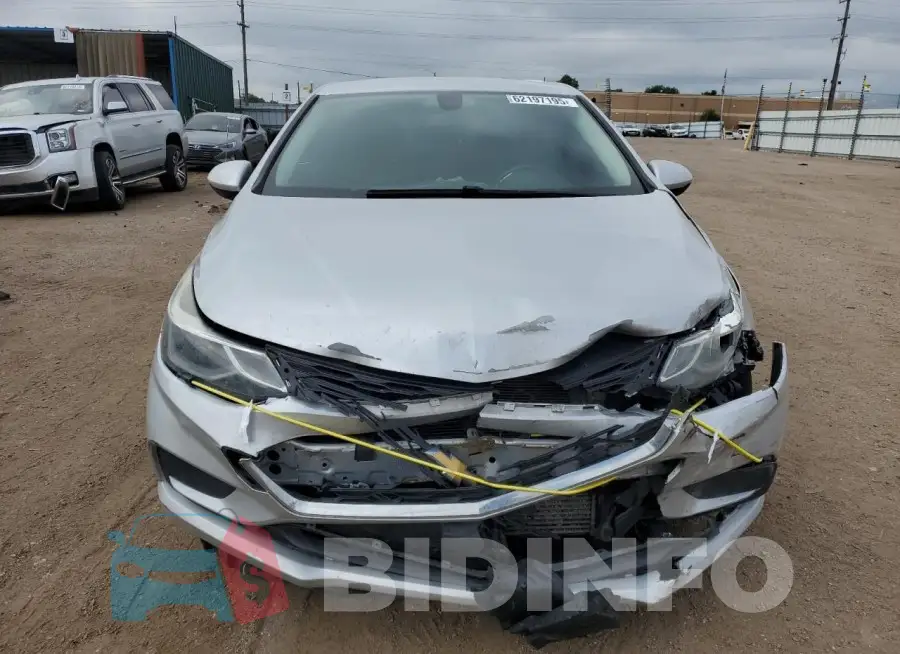 3G1BE6SM0JS602557 Photo# 5