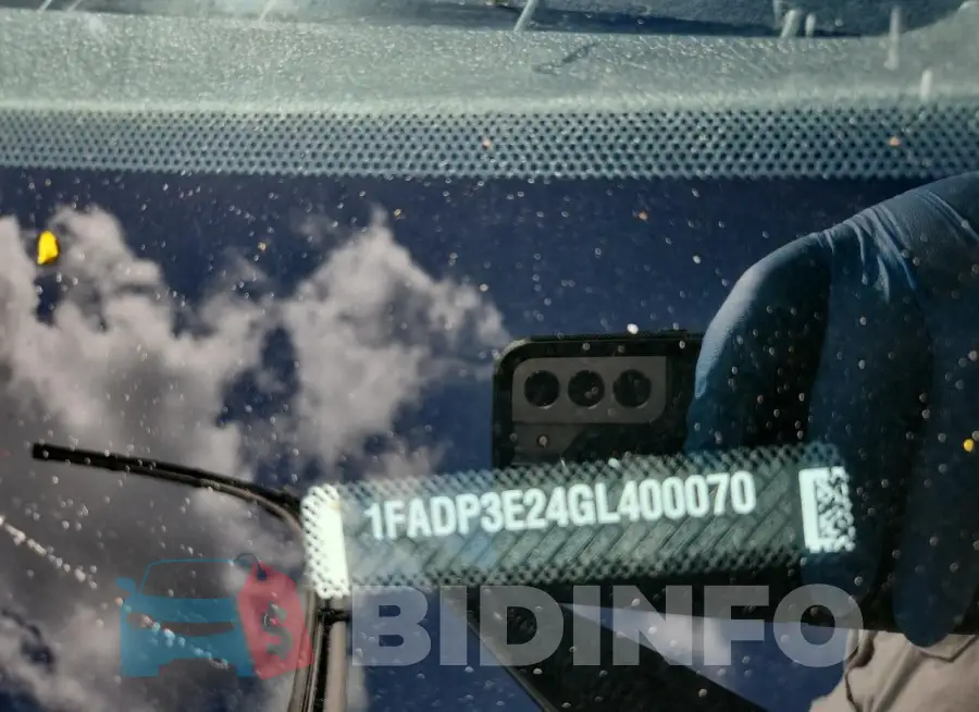 1FADP3E24GL400070 Photo# 12