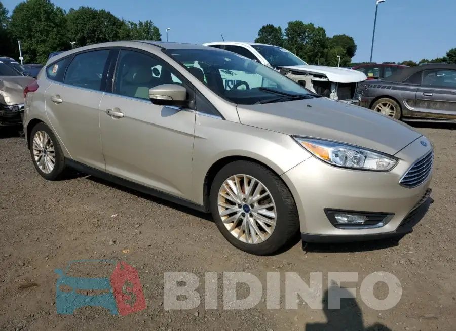1FADP3N2XJL326077 Photo# 4