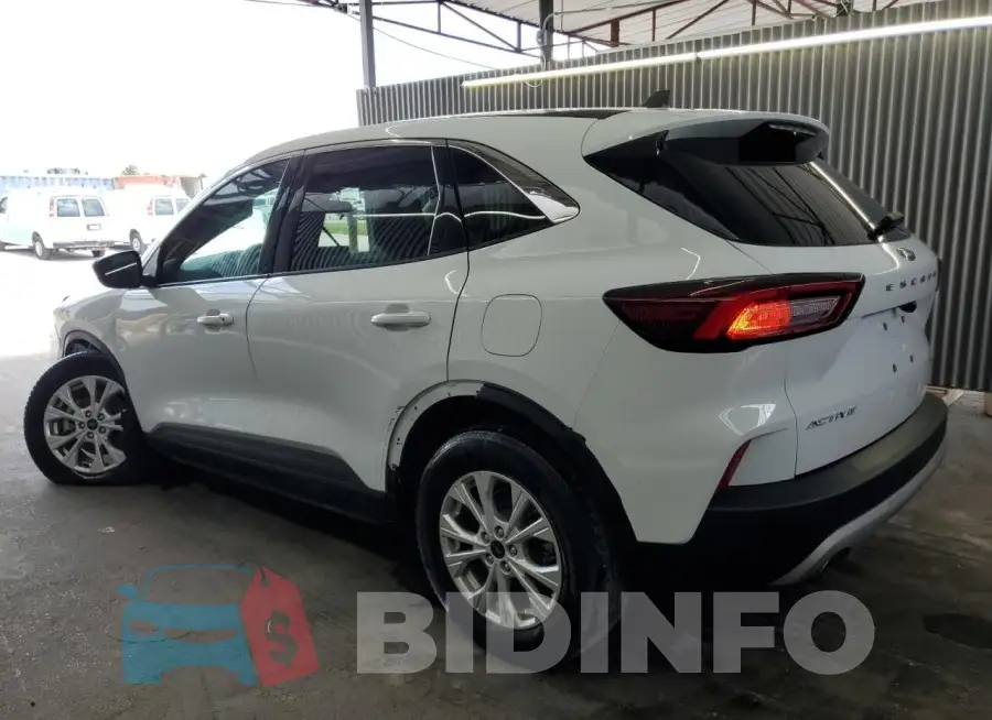 1FMCU9GN6PUA25264 Photo# 2