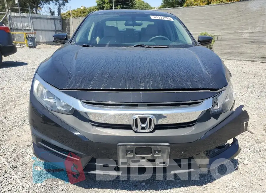 19XFC2F77GE226703 Photo# 5