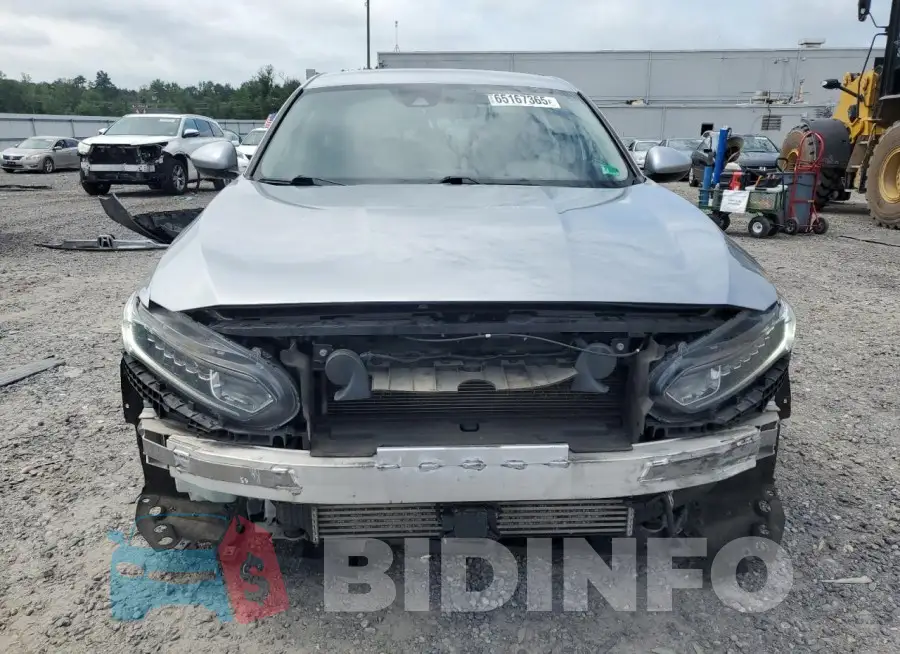 1HGCV1F12KA173845 Photo# 5