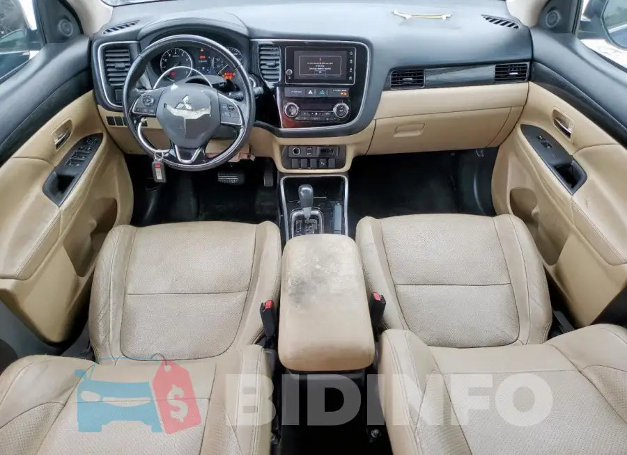 JA4AD3A39JZ008270 Photo# 8