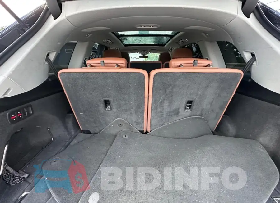 WA1LXAF78MD017379 Photo# 10
