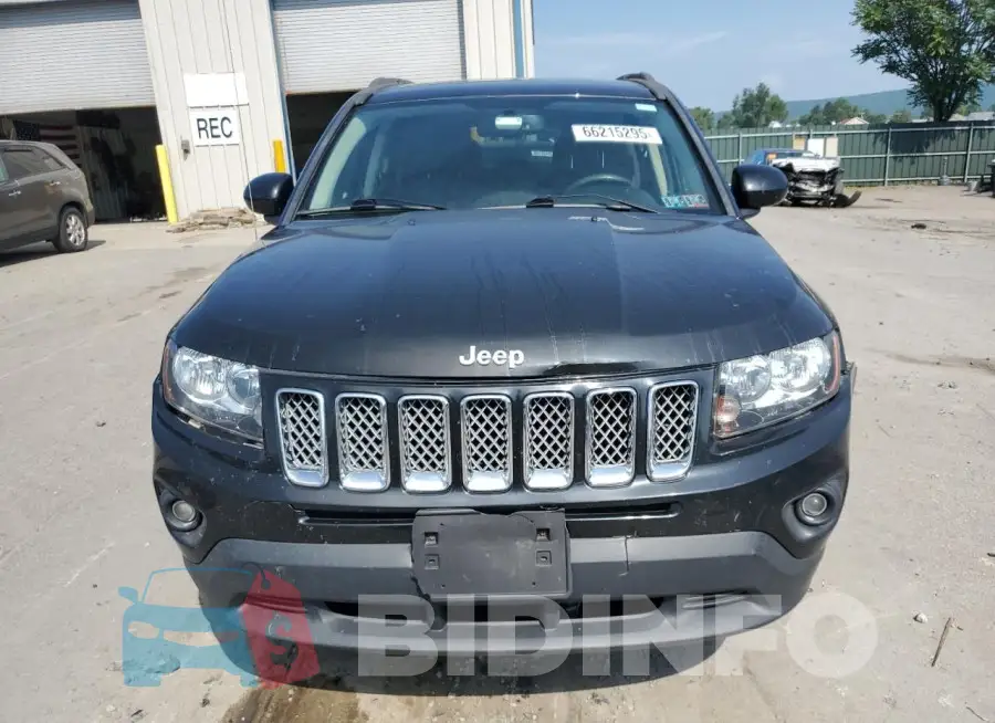 1C4NJDEB6GD756567 Photo# 5