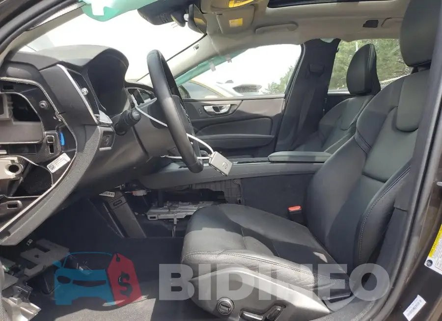 7JRL12FK8RG322017 Photo# 7
