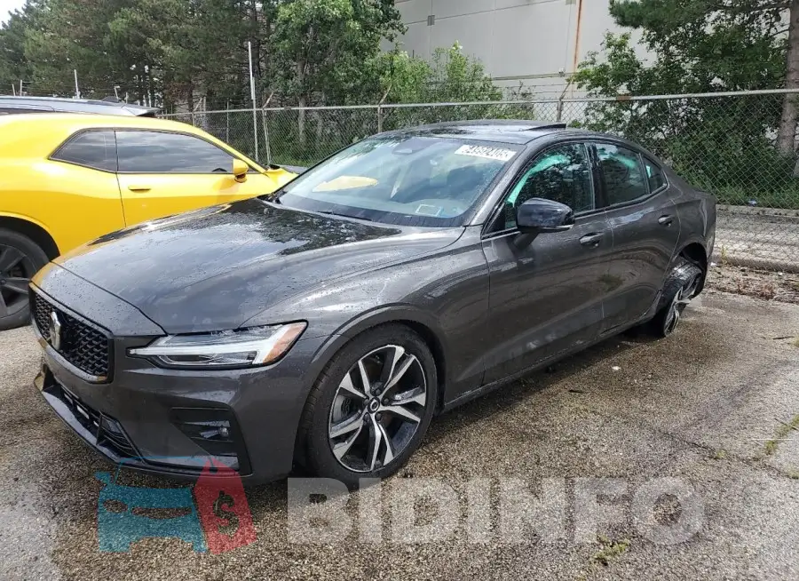 7JRL12FK8RG322017 Photo# 1