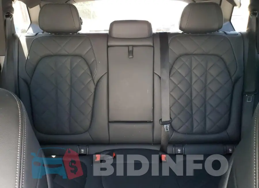 5UX13EU08R9V80897 Photo# 10