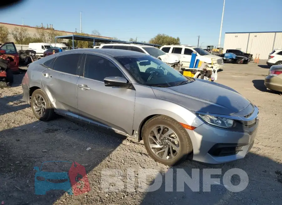 19XFC2F76HE043777 Photo# 4