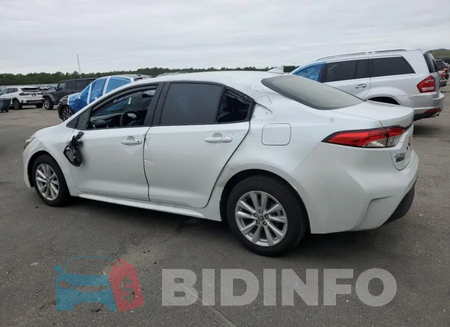 JTDBCMFE0SJ044698 Photo# 2