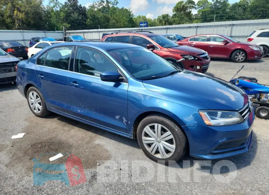 3VW167AJ9HM386717 Photo# 4