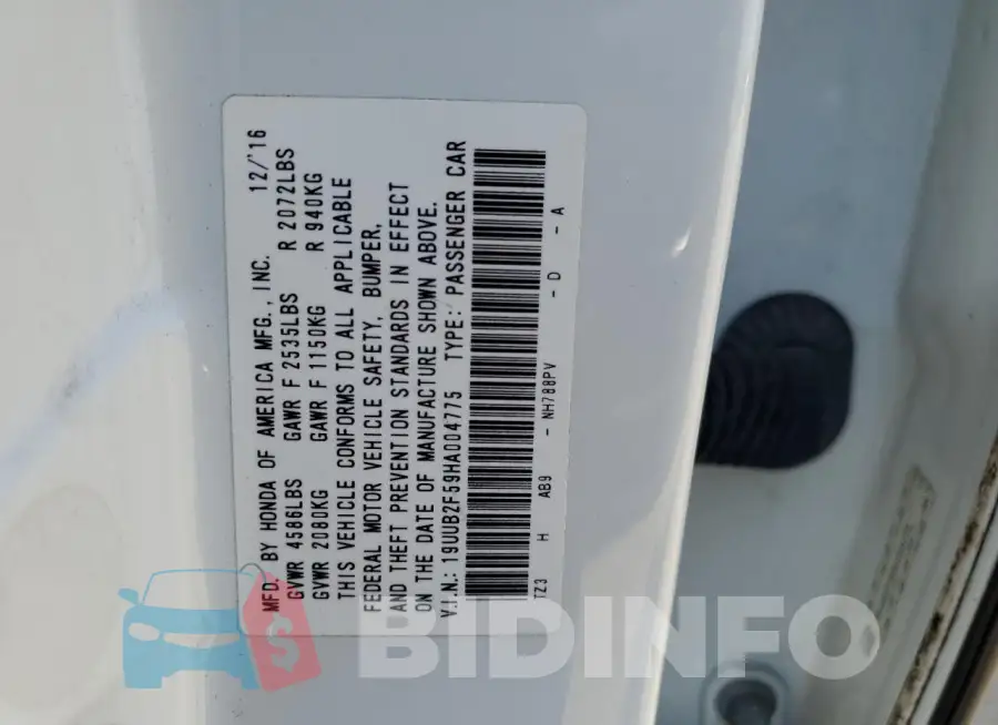 19UUB2F59HA004775 Photo# 12