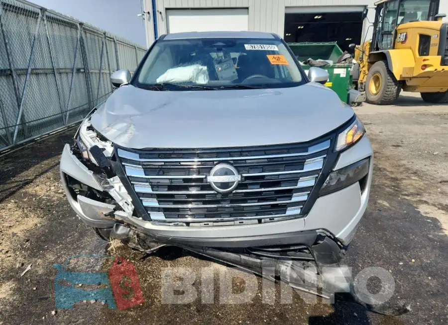 5N1BT3BA4RC677552 Photo# 5
