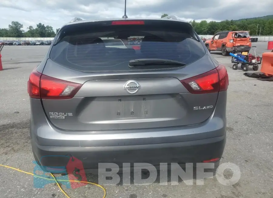 JN1BJ1CR5HW129093 Photo# 6