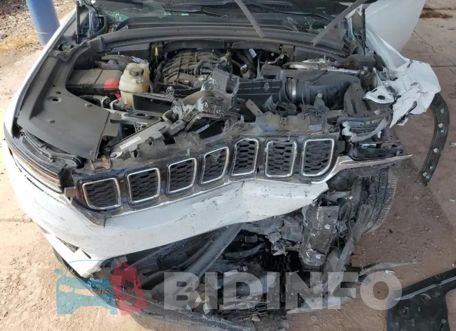 1C4RJGBG7N8634129 Photo# 12