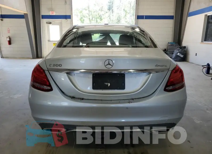 55SWF4KB2JU242353 Photo# 6