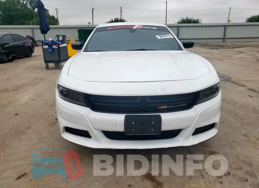 2C3CDXBG7PH530156 Photo# 5