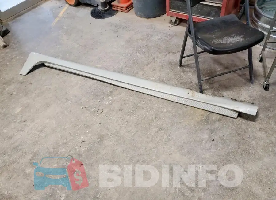 2C4RC1EG4KR715155 Photo# 13