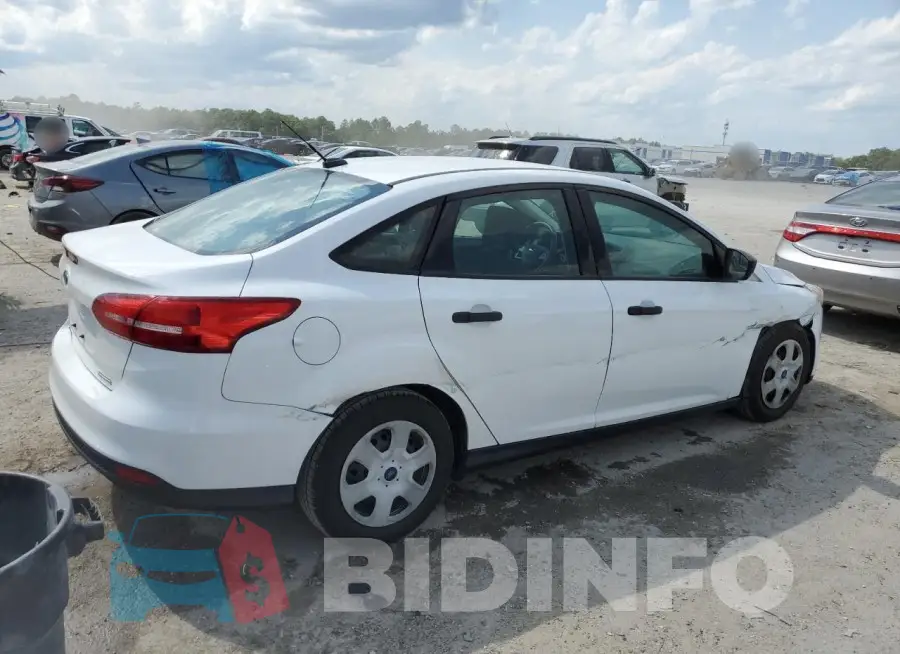 1FADP3E26GL250074 Photo# 3
