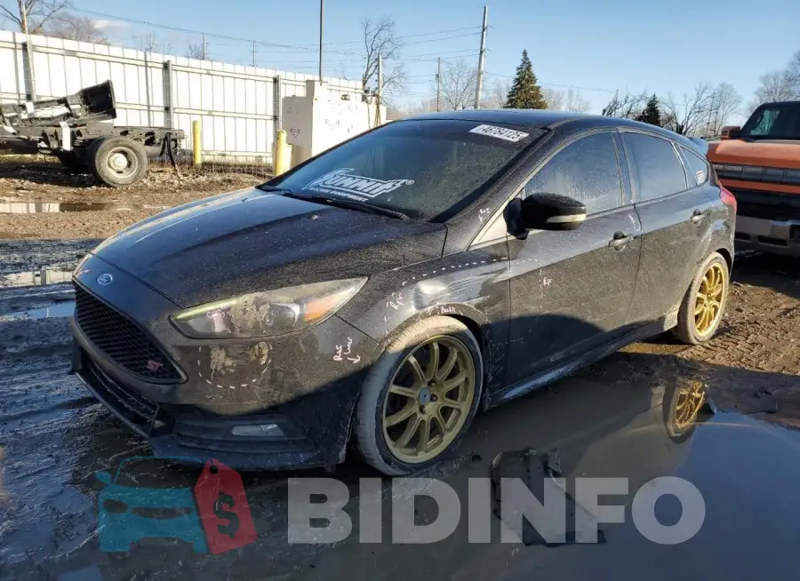 1FADP3L93GL376215 Photo# 1