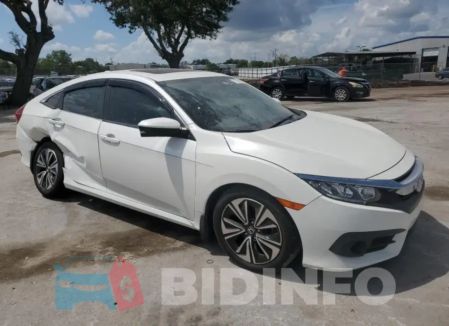 19XFC1F35GE044599 Photo# 4