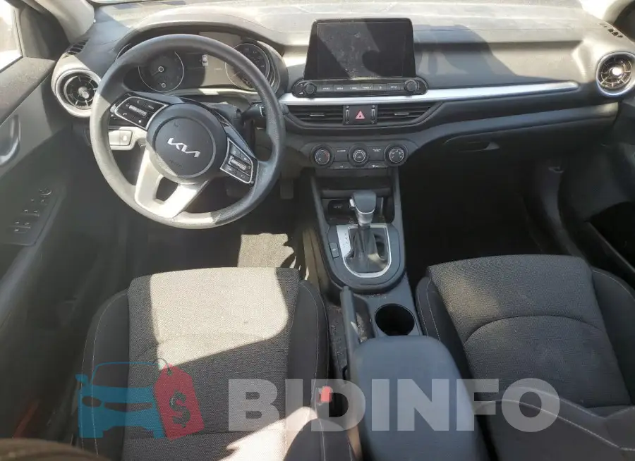 3KPF24AD1PE551567 Photo# 8
