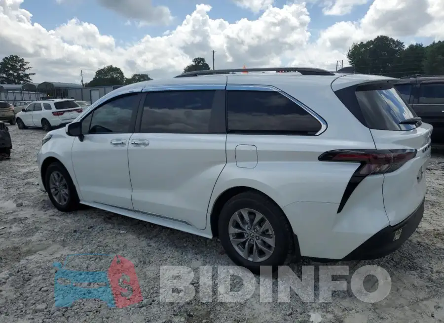 5TDYRKEC8RS185724 Photo# 2