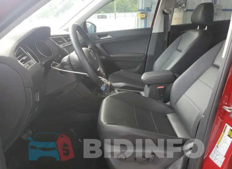3VV2B7AX8KM074758 Photo# 7