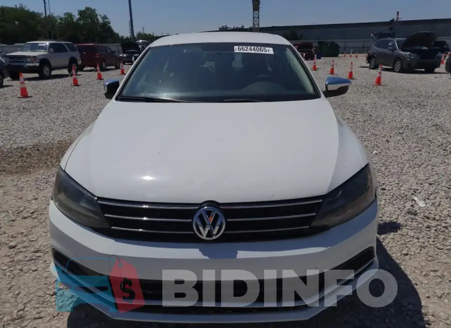 3VW267AJ0GM234974 Photo# 5