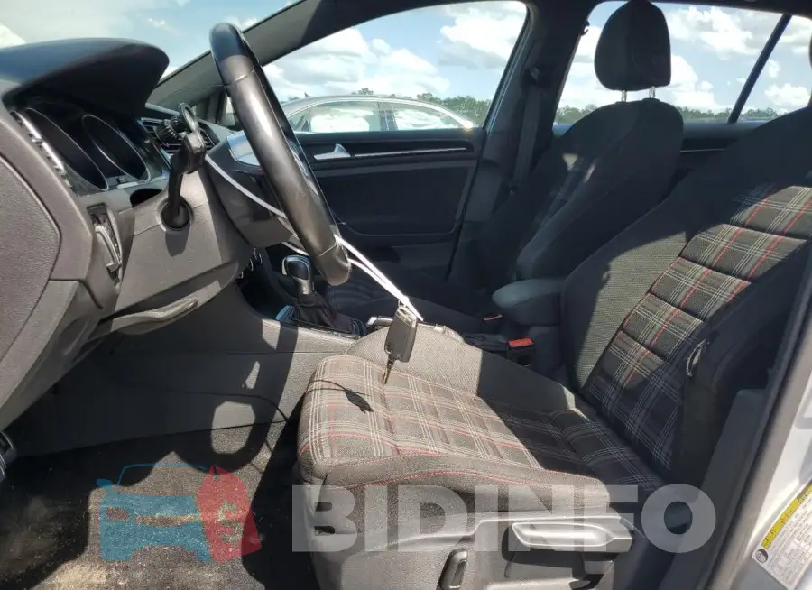 3VW4T7AU8HM053196 Photo# 7