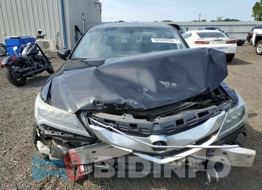 19UDE2F35HA009705 Photo# 5
