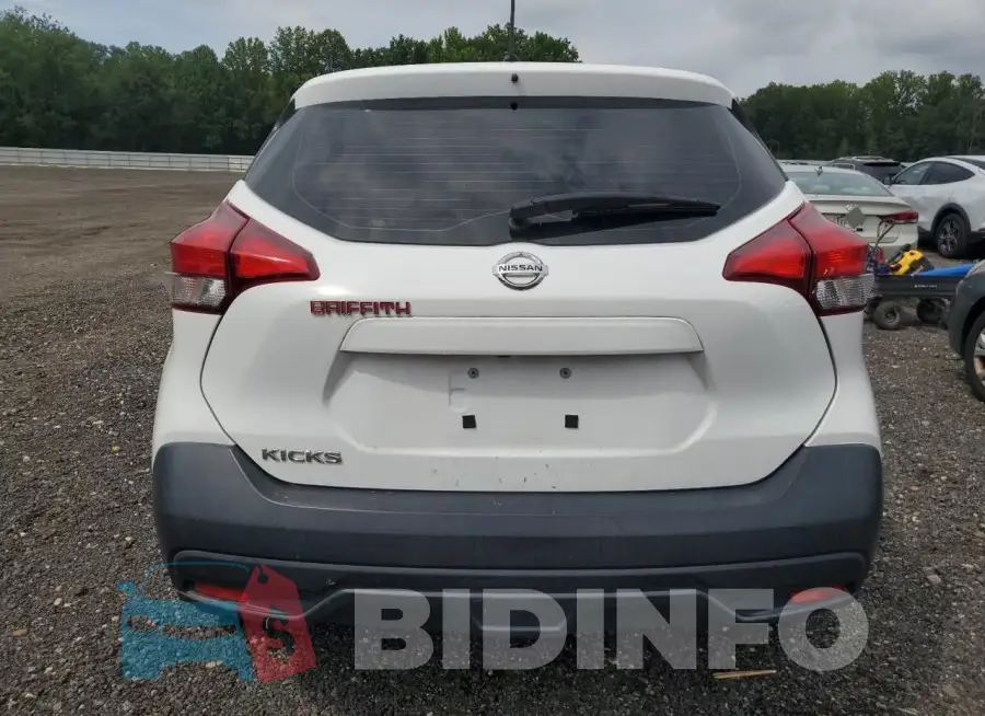 3N1CP5CU4JL530354 Photo# 6
