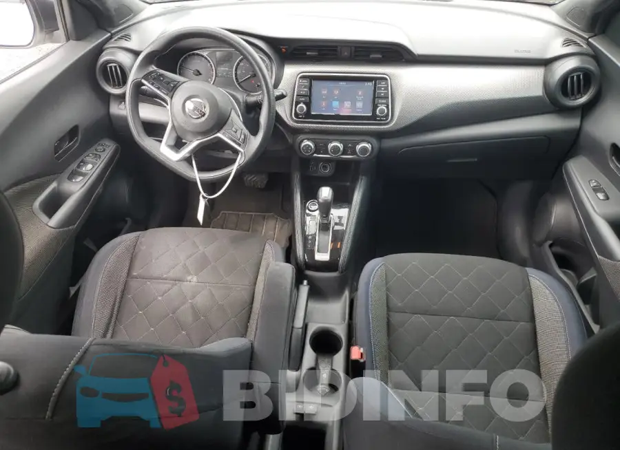 3N1CP5CU4JL530354 Photo# 8