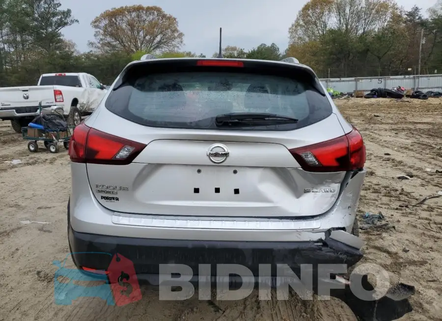 JN1BJ1CR4HW125701 Photo# 6